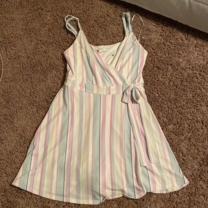 Cute striped romper!
